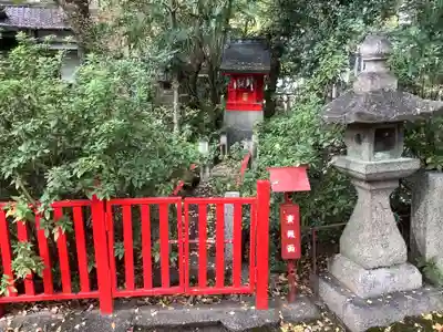 闇之森八幡社の末社・摂社