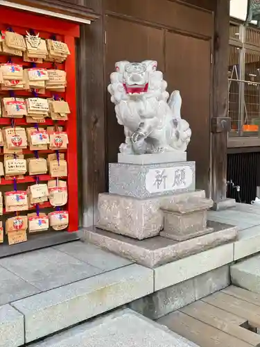 白山神社の狛犬