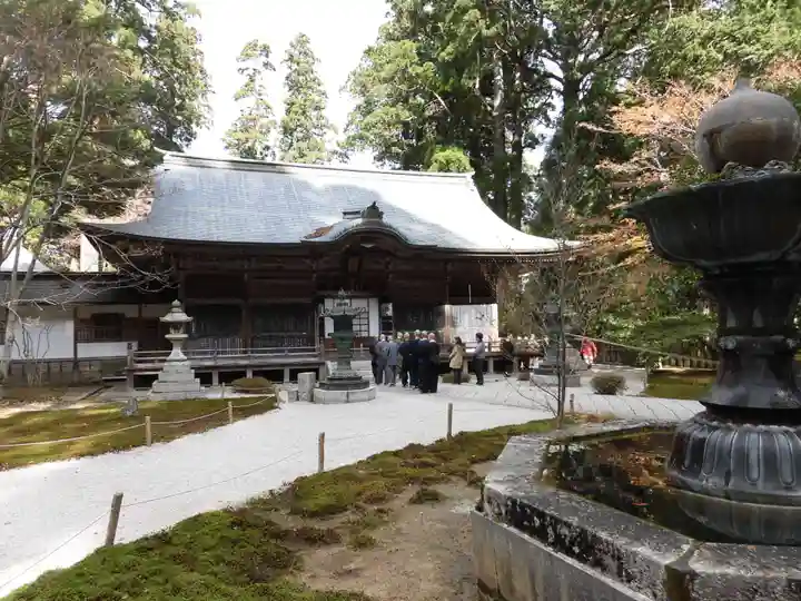 比叡山延暦寺の本殿・本堂