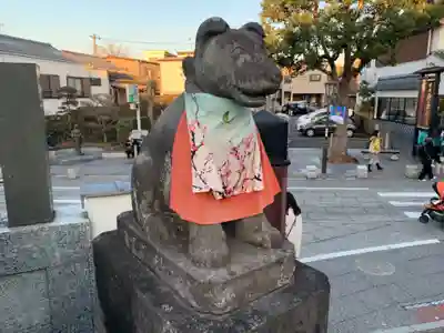 成田山 薬師堂(旧本堂)の狛犬