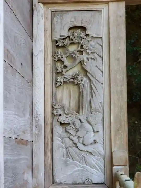 舟城神社の芸術