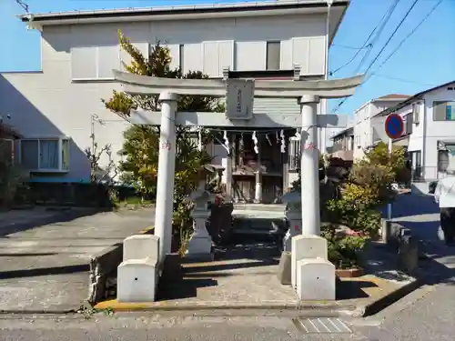 台町稲荷大明神の鳥居