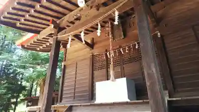 中里氷川神社の本殿・本堂