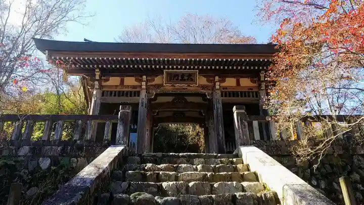 鳥居観音の山門・神門
