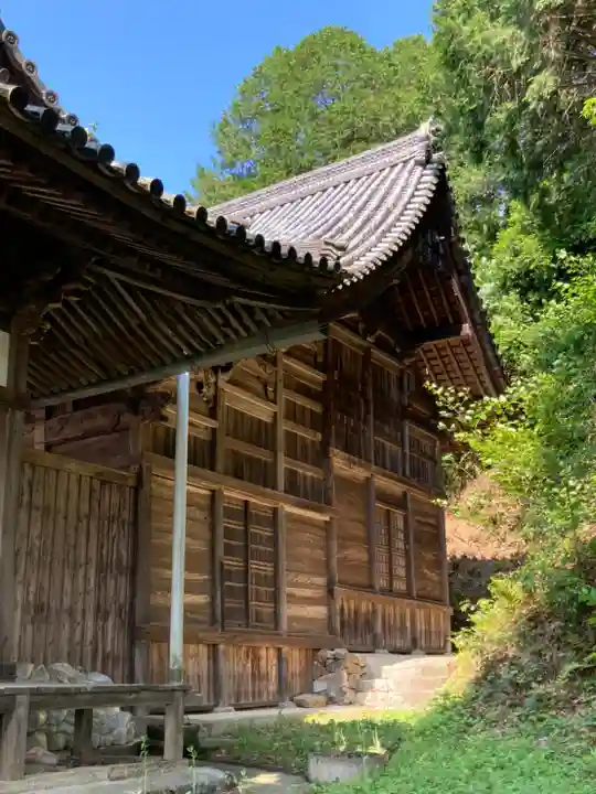 岩尾神社の本殿・本堂