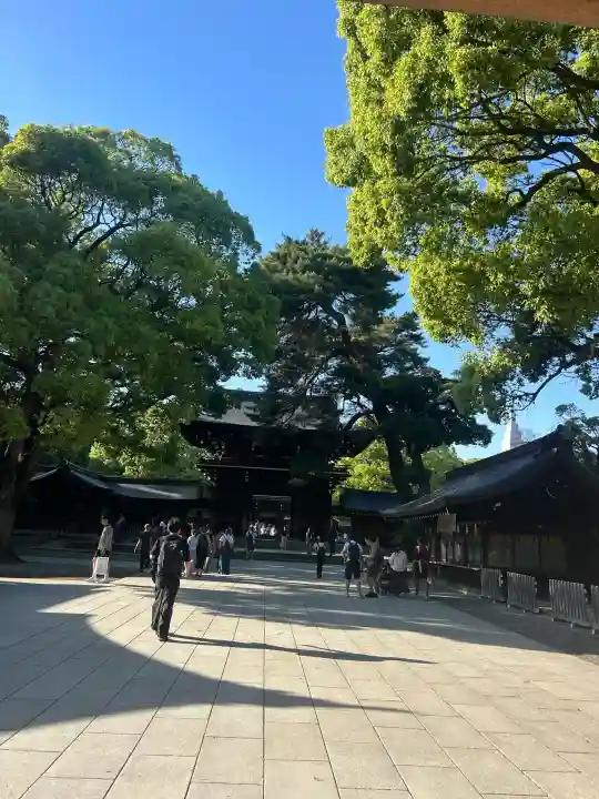 明治神宮の{uncategorized: "未分類", other: "その他", undefined: "問題あり", building: "その他建物", grave: "お墓", sacred_gate: "鳥居", guardian: "狛犬", statue: "像", buddha: "仏像", history: "歴史", nature: "自然", garden: "庭園", animal: "動物", pagoda: "塔", temizu: "手水舎", mountain_gate: "山門・神門", sanctuary: "本殿・本堂", subordinate: "末社・摂社", art: "芸術", scenery: "景色", jizo: "地蔵", ema: "絵馬", goshuin: "御朱印", omikuji: "おみくじ", items: "授与品その他", amulet: "お守り", goshuincho: "御朱印帳", eats: "食事", festival: "お祭り", votive_dance: "神楽", shichigosan: "七五三参", wedding: "結婚式", experience: "体験その他", initially: "初詣", around: "周辺", anti_infection: "感染症対策"}