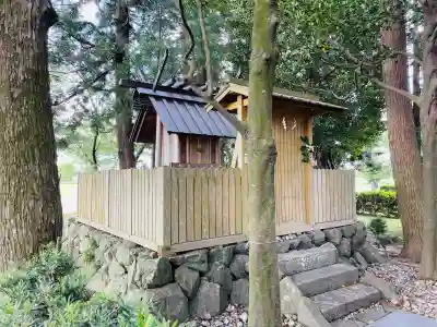 伊勢庭神社の{uncategorized: "未分類", other: "その他", undefined: "問題あり", building: "その他建物", grave: "お墓", sacred_gate: "鳥居", guardian: "狛犬", statue: "像", buddha: "仏像", history: "歴史", nature: "自然", garden: "庭園", animal: "動物", pagoda: "塔", temizu: "手水舎", mountain_gate: "山門・神門", sanctuary: "本殿・本堂", subordinate: "末社・摂社", art: "芸術", scenery: "景色", jizo: "地蔵", ema: "絵馬", goshuin: "御朱印", omikuji: "おみくじ", items: "授与品その他", amulet: "お守り", goshuincho: "御朱印帳", eats: "食事", festival: "お祭り", votive_dance: "神楽", shichigosan: "七五三参", wedding: "結婚式", experience: "体験その他", initially: "初詣", around: "周辺", anti_infection: "感染症対策"}