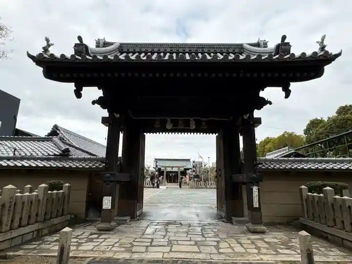 貴布禰神社の{uncategorized: "未分類", other: "その他", undefined: "問題あり", building: "その他建物", grave: "お墓", sacred_gate: "鳥居", guardian: "狛犬", statue: "像", buddha: "仏像", history: "歴史", nature: "自然", garden: "庭園", animal: "動物", pagoda: "塔", temizu: "手水舎", mountain_gate: "山門・神門", sanctuary: "本殿・本堂", subordinate: "末社・摂社", art: "芸術", scenery: "景色", jizo: "地蔵", ema: "絵馬", goshuin: "御朱印", omikuji: "おみくじ", items: "授与品その他", amulet: "お守り", goshuincho: "御朱印帳", eats: "食事", festival: "お祭り", votive_dance: "神楽", shichigosan: "七五三参", wedding: "結婚式", experience: "体験その他", initially: "初詣", around: "周辺", anti_infection: "感染症対策"}