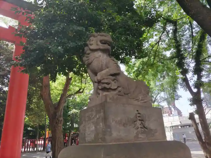 花園神社の狛犬