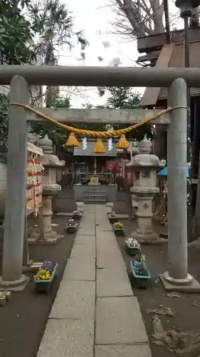 高円寺氷川神社の鳥居