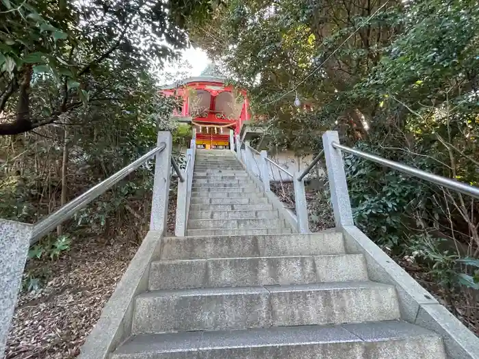 北方子之神社の建物その他