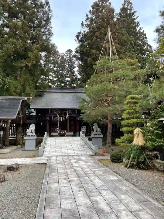 飛騨総社の本殿・本堂