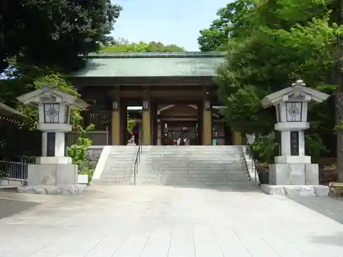 東郷神社の山門・神門