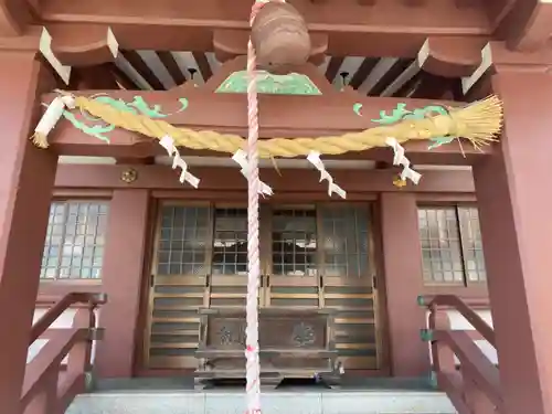 雷香取神社の本殿