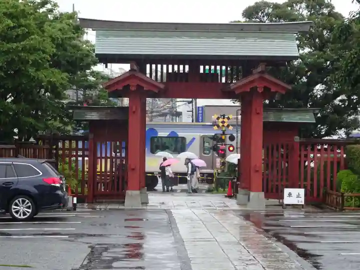妙蓮寺の山門・神門