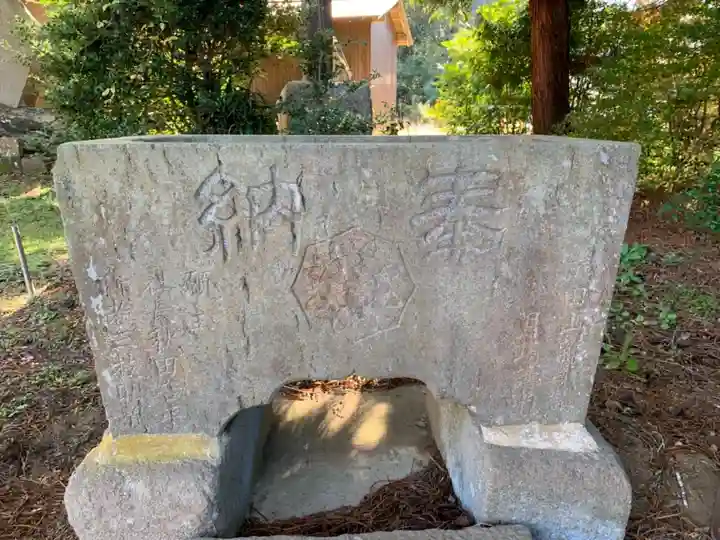 西蓮寺の手水舎