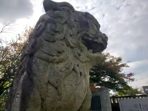 中野神社の狛犬