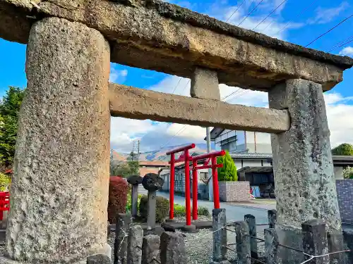 鳥居稲荷神社の鳥居