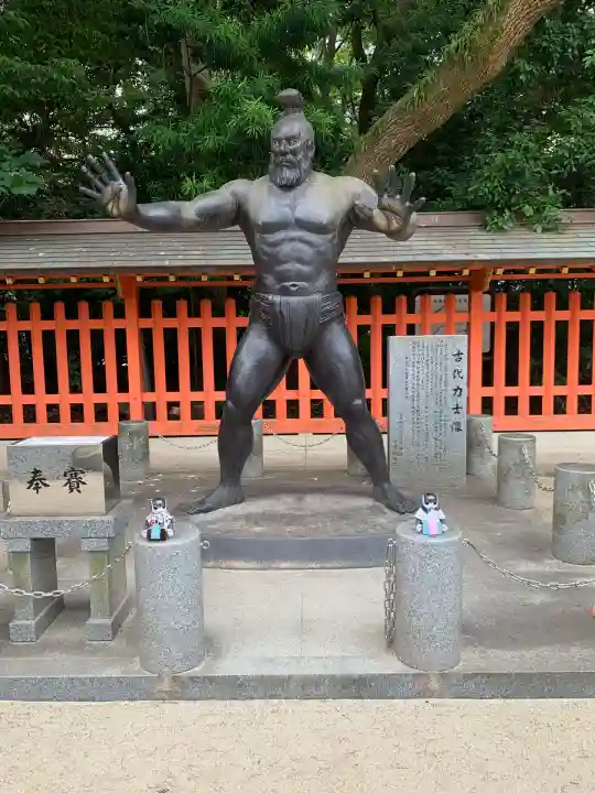 住吉神社の像