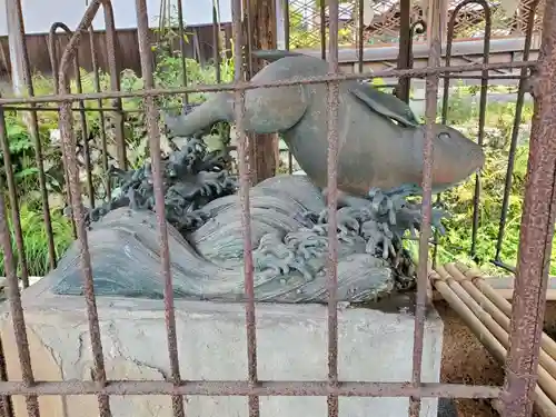 三尾神社の手水舎