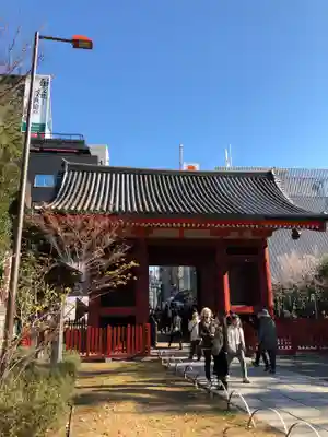 浅草寺の山門・神門