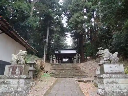 桙衝神社の狛犬