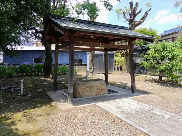 修理若御子社の手水舎