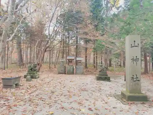 千歳神社の末社