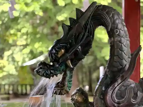 北口本宮冨士浅間神社の手水舎