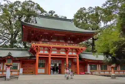 武蔵一宮氷川神社の山門・神門