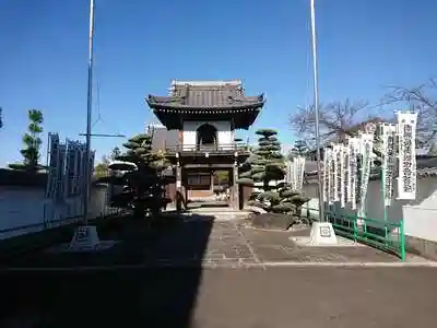 常昌寺の山門