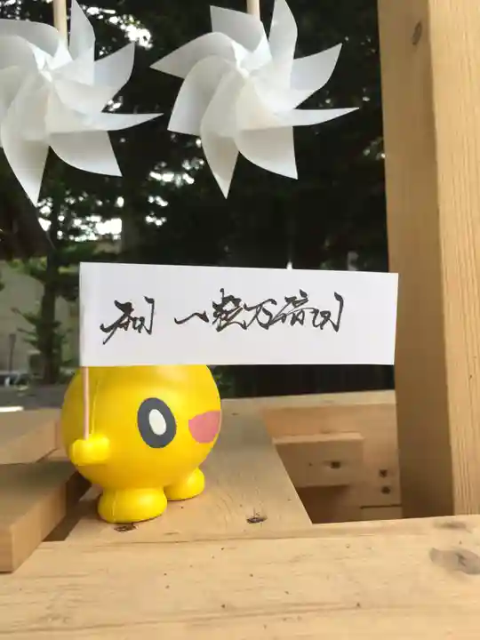 札幌諏訪神社の像