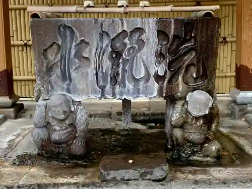 溝口神社の{uncategorized: "未分類", other: "その他", undefined: "問題あり", building: "その他建物", grave: "お墓", sacred_gate: "鳥居", guardian: "狛犬", statue: "像", buddha: "仏像", history: "歴史", nature: "自然", garden: "庭園", animal: "動物", pagoda: "塔", temizu: "手水舎", mountain_gate: "山門・神門", sanctuary: "本殿・本堂", subordinate: "末社・摂社", art: "芸術", scenery: "景色", jizo: "地蔵", ema: "絵馬", goshuin: "御朱印", omikuji: "おみくじ", items: "授与品その他", amulet: "お守り", goshuincho: "御朱印帳", eats: "食事", festival: "お祭り", votive_dance: "神楽", shichigosan: "七五三参", wedding: "結婚式", experience: "体験その他", initially: "初詣", around: "周辺", anti_infection: "感染症対策"}