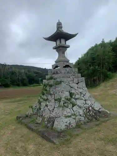 白沙八幡神社の建物その他