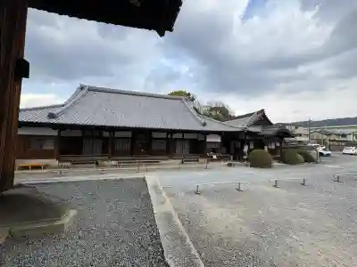 方広寺の{uncategorized: "未分類", other: "その他", undefined: "問題あり", building: "その他建物", grave: "お墓", sacred_gate: "鳥居", guardian: "狛犬", statue: "像", buddha: "仏像", history: "歴史", nature: "自然", garden: "庭園", animal: "動物", pagoda: "塔", temizu: "手水舎", mountain_gate: "山門・神門", sanctuary: "本殿・本堂", subordinate: "末社・摂社", art: "芸術", scenery: "景色", jizo: "地蔵", ema: "絵馬", goshuin: "御朱印", omikuji: "おみくじ", items: "授与品その他", amulet: "お守り", goshuincho: "御朱印帳", eats: "食事", festival: "お祭り", votive_dance: "神楽", shichigosan: "七五三参", wedding: "結婚式", experience: "体験その他", initially: "初詣", around: "周辺", anti_infection: "感染症対策"}
