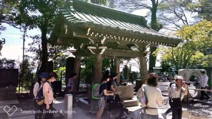 高尾山薬王院の手水舎