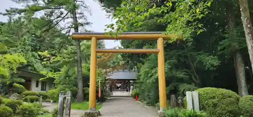 神明社の鳥居