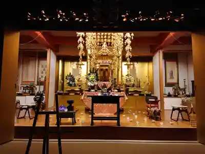 教西寺の本殿・本堂