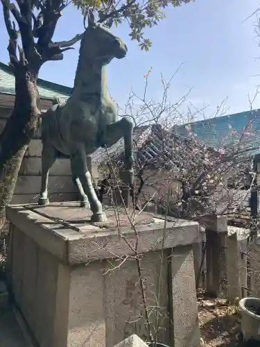 河内國魂神社の{uncategorized: "未分類", other: "その他", undefined: "問題あり", building: "その他建物", grave: "お墓", sacred_gate: "鳥居", guardian: "狛犬", statue: "像", buddha: "仏像", history: "歴史", nature: "自然", garden: "庭園", animal: "動物", pagoda: "塔", temizu: "手水舎", mountain_gate: "山門・神門", sanctuary: "本殿・本堂", subordinate: "末社・摂社", art: "芸術", scenery: "景色", jizo: "地蔵", ema: "絵馬", goshuin: "御朱印", omikuji: "おみくじ", items: "授与品その他", amulet: "お守り", goshuincho: "御朱印帳", eats: "食事", festival: "お祭り", votive_dance: "神楽", shichigosan: "七五三参", wedding: "結婚式", experience: "体験その他", initially: "初詣", around: "周辺", anti_infection: "感染症対策"}