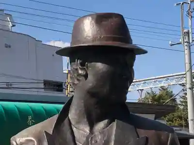 題経寺（柴又帝釈天）の像