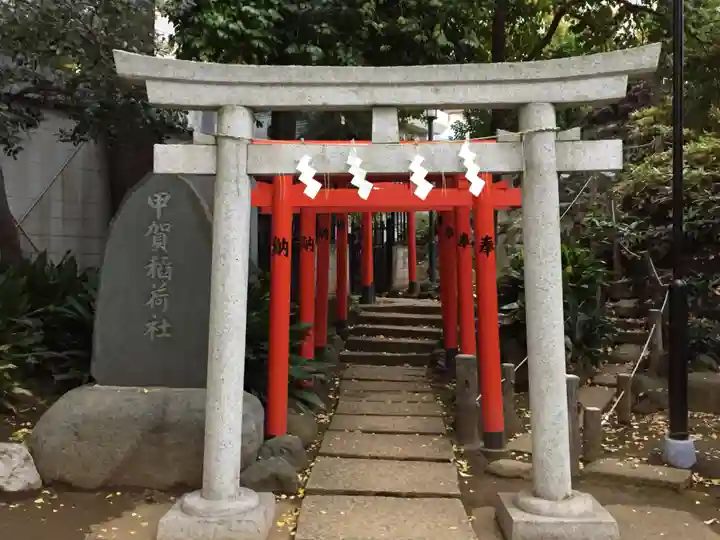 鳩森八幡神社の鳥居