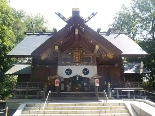 旭川神社の本殿