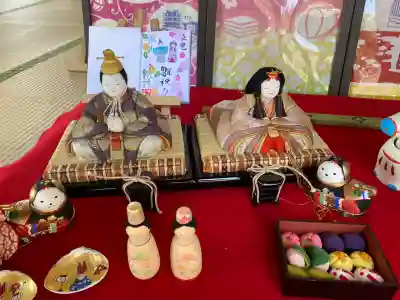 椿ノ海　水神社の{uncategorized: "未分類", other: "その他", undefined: "問題あり", building: "その他建物", grave: "お墓", sacred_gate: "鳥居", guardian: "狛犬", statue: "像", buddha: "仏像", history: "歴史", nature: "自然", garden: "庭園", animal: "動物", pagoda: "塔", temizu: "手水舎", mountain_gate: "山門・神門", sanctuary: "本殿・本堂", subordinate: "末社・摂社", art: "芸術", scenery: "景色", jizo: "地蔵", ema: "絵馬", goshuin: "御朱印", omikuji: "おみくじ", items: "授与品その他", amulet: "お守り", goshuincho: "御朱印帳", eats: "食事", festival: "お祭り", votive_dance: "神楽", shichigosan: "七五三参", wedding: "結婚式", experience: "体験その他", initially: "初詣", around: "周辺", anti_infection: "感染症対策"}