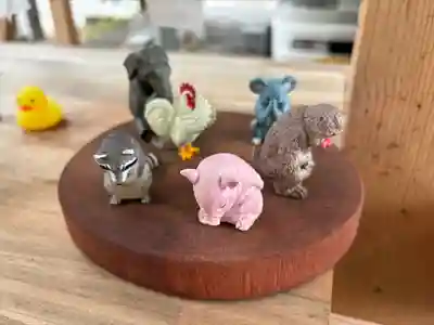 札幌諏訪神社の像