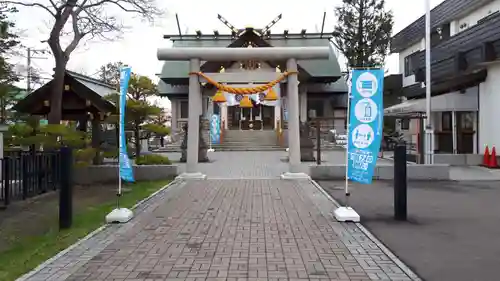 烈々布神社の本殿