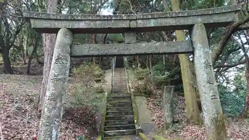 白山神社の鳥居