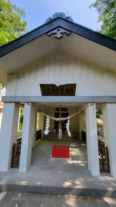 大汝牟遅神社の{uncategorized: "未分類", other: "その他", undefined: "問題あり", building: "その他建物", grave: "お墓", sacred_gate: "鳥居", guardian: "狛犬", statue: "像", buddha: "仏像", history: "歴史", nature: "自然", garden: "庭園", animal: "動物", pagoda: "塔", temizu: "手水舎", mountain_gate: "山門・神門", sanctuary: "本殿・本堂", subordinate: "末社・摂社", art: "芸術", scenery: "景色", jizo: "地蔵", ema: "絵馬", goshuin: "御朱印", omikuji: "おみくじ", items: "授与品その他", amulet: "お守り", goshuincho: "御朱印帳", eats: "食事", festival: "お祭り", votive_dance: "神楽", shichigosan: "七五三参", wedding: "結婚式", experience: "体験その他", initially: "初詣", around: "周辺", anti_infection: "感染症対策"}