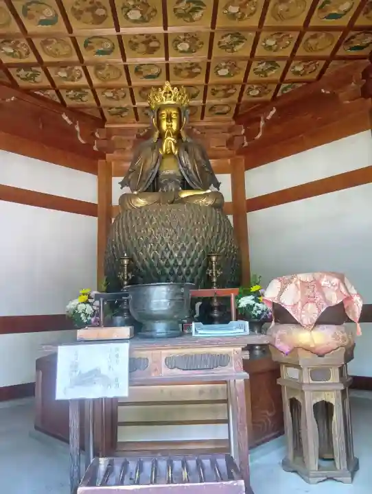 関善光寺の{uncategorized: "未分類", other: "その他", undefined: "問題あり", building: "その他建物", grave: "お墓", sacred_gate: "鳥居", guardian: "狛犬", statue: "像", buddha: "仏像", history: "歴史", nature: "自然", garden: "庭園", animal: "動物", pagoda: "塔", temizu: "手水舎", mountain_gate: "山門・神門", sanctuary: "本殿・本堂", subordinate: "末社・摂社", art: "芸術", scenery: "景色", jizo: "地蔵", ema: "絵馬", goshuin: "御朱印", omikuji: "おみくじ", items: "授与品その他", amulet: "お守り", goshuincho: "御朱印帳", eats: "食事", festival: "お祭り", votive_dance: "神楽", shichigosan: "七五三参", wedding: "結婚式", experience: "体験その他", initially: "初詣", around: "周辺", anti_infection: "感染症対策"}