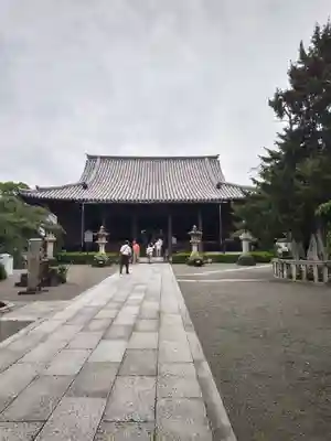 道成寺の本殿・本堂