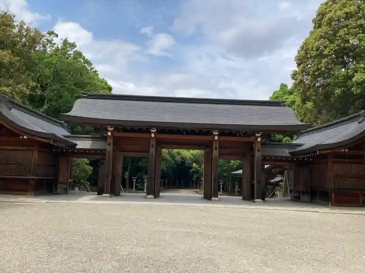 橿原神宮の山門・神門